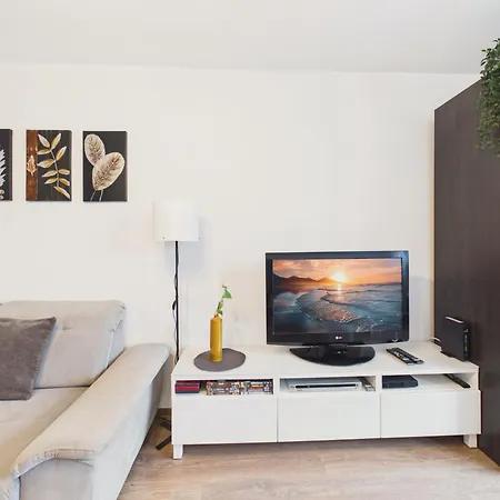Apartment Przymorze Jagiellonska Family By Solarento *